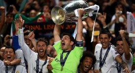 曼联逆袭：英超积分榜历史性超越曼城，重振红魔雄风